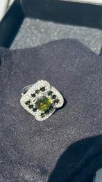 US maat 6   Gorgeous ring, Handtassen en Accessoires, Ringen, Nieuw, Groen, Met kristal, Ophalen of Verzenden