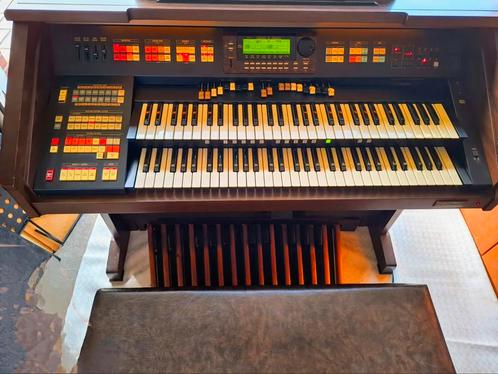 HAMMOND XH-200 walnut, Muziek en Instrumenten, Keyboards, Zo goed als nieuw, 61 toetsen, Ophalen of Verzenden