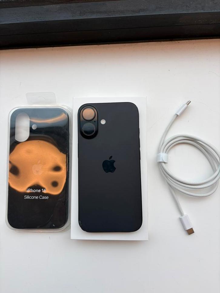 Iphone 16 128 Go 93 %, Télécoms, Téléphonie mobile | Apple iPhone, Comme neuf, 128 GB, iPhone 16, Noir, Enlèvement