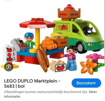 Stand de marché Duplo 5683 disponible aux enchères