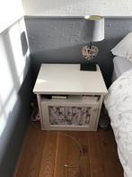 2tables de nuit + lit(sans matelas ni sommiers !!!), Maison & Meubles, Enlèvement, Comme neuf