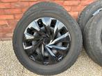 Winterset VW golf 15 inch staal met wieldoppen, Auto-onderdelen, Banden en Velgen, Ophalen, Gebruikt, 15 inch, Band(en)