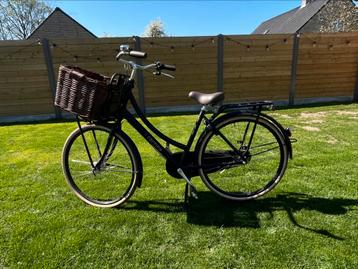 Cortina damesfiets met mand, Fietsen en Brommers, Ophalen, Zo goed als nieuw