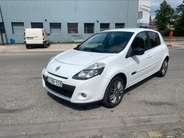 Renault Clio 1.2 16V 20e beschikbaar voor biedingen