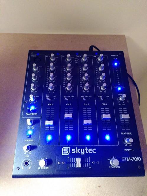 Skytec STM-7010 DJ-mixer, Muziek en Instrumenten, Mengpanelen, Gebruikt, Minder dan 5 kanalen, Microfooningang, Ophalen of Verzenden