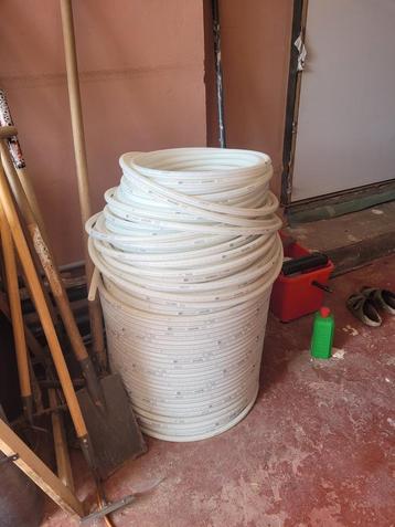 Grote rol buizen vloerverwarming (uponor pipe plus 17x2), Enlèvement, Comme neuf