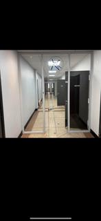 FAIRE OFFRE DE PRIX Grande vitrage, + porte vitrée à saisir, Immo