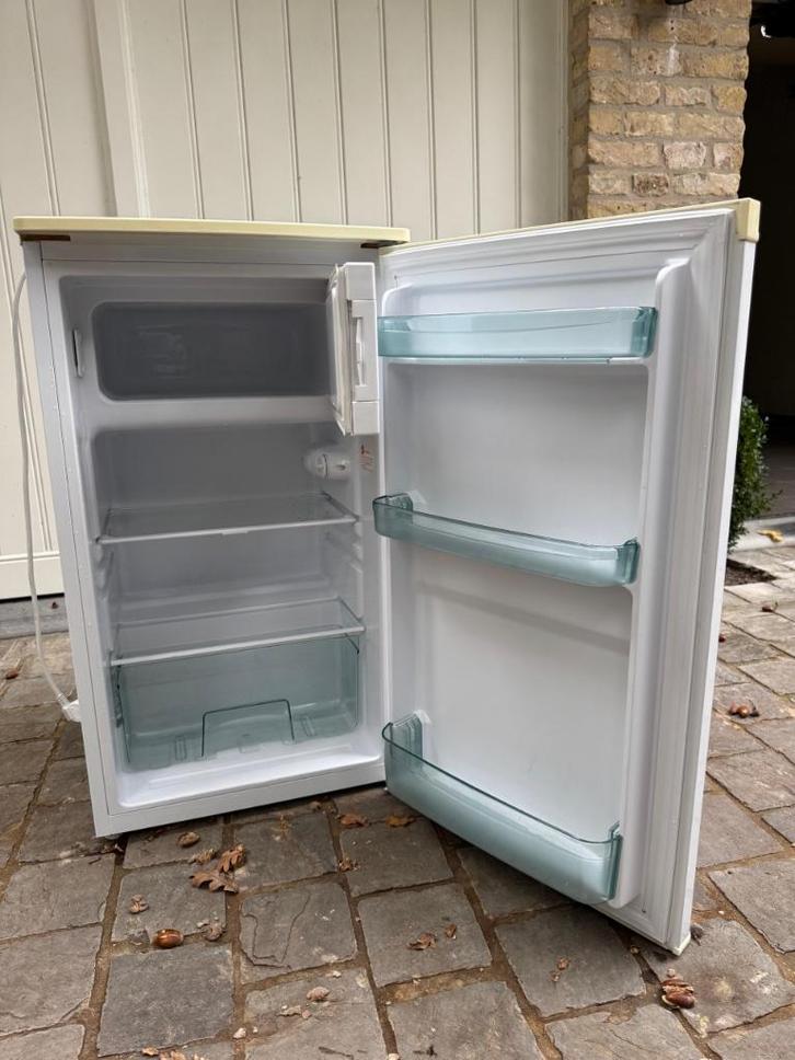 frigo, Elektronische apparatuur, Koelkasten en IJskasten, Gebruikt, Met vriesvak, 75 tot 100 liter, Ophalen