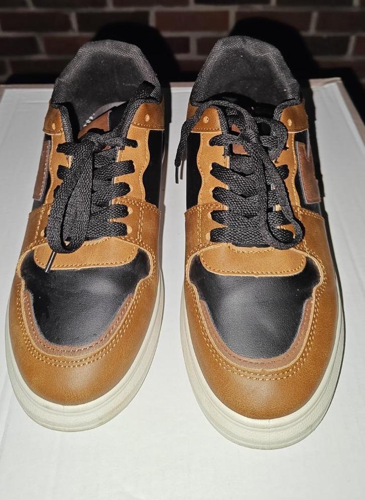 Sneakers MT 39 NIEUW, Kleding | Dames, Schoenen, Nieuw, Sneakers, Ophalen of Verzenden