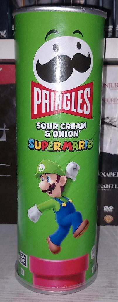 2 très belles de Pringles à l'image de Super Mario, Verzamelen, Complete verzamelingen en Collecties, Ophalen
