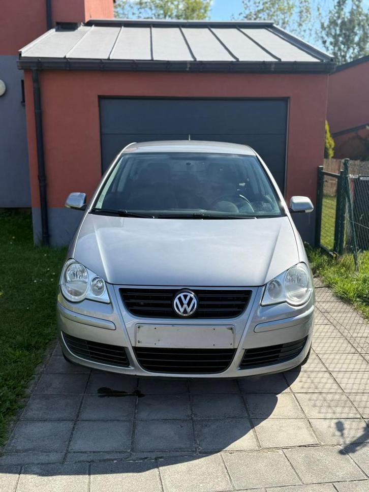 Vw polo 1.2i Essence 185.000km prete à immatriculer, Auto's, Volkswagen, Particulier, Polo, Elektrische ramen, Benzine, Euro 4