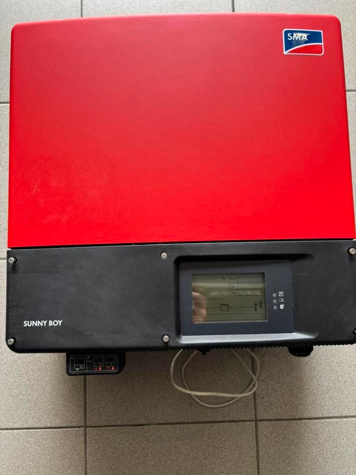 Omvormer SMa, Doe-het-zelf en Bouw, Zonnepanelen en Toebehoren, Zo goed als nieuw, Ophalen