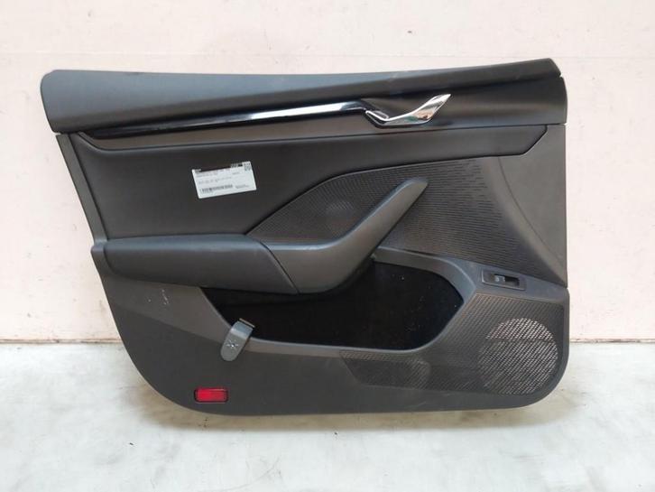PORTIERBEKLEDING LINKS VOOR Skoda Octavia Combi (NXAC), Auto-onderdelen, Interieur en Bekleding, Skoda, Gebruikt