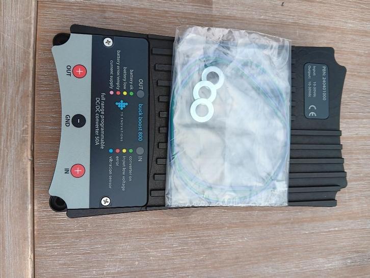 NIEUWE Omvormer Victron TS 800 DC/DC 50 Amp     Mastervolt, Watersport en Boten, Accessoires en Onderhoud, Nieuw, Ophalen of Verzenden