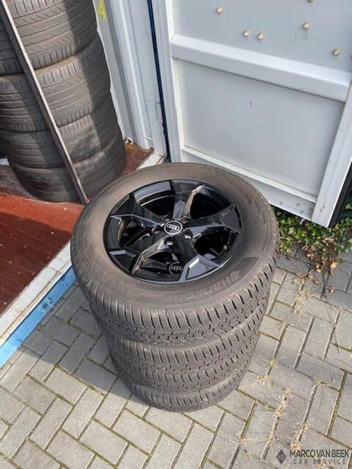 Audi Q3 originele 17 Inch winterwielen set, Autos : Pièces & Accessoires, Pneus & Jantes, Pneus et Jantes, Pneus hiver, Véhicule de tourisme