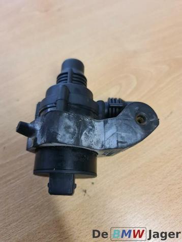 Extra waterpomp voor BMW E65  64116922699 beschikbaar voor biedingen