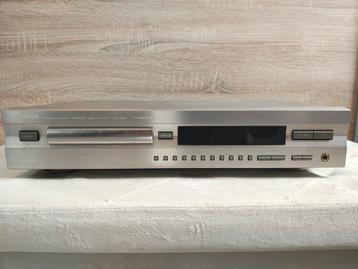 YAMAHA CDX-596 - high end (titanium edition)  beschikbaar voor biedingen