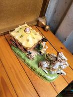 Oud beeldje met 2 paardenkoetsen, Verzamelen, Ophalen, Zo goed als nieuw