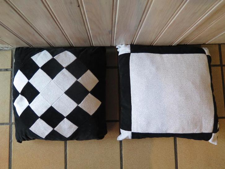 coussins, Maison & Meubles, Accessoires pour la Maison | Coussins, Neuf, Noir, Carré, Enlèvement ou Envoi