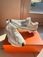 Baskets Hermès originales Taille 42,43état neuf Valeur 790 €, Ophalen of Verzenden, Sneakers