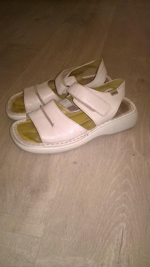 sandaal merk Brako maat 38, Kleding | Dames, Schoenen, Gedragen, Sandalen of Muiltjes, Beige, Ophalen