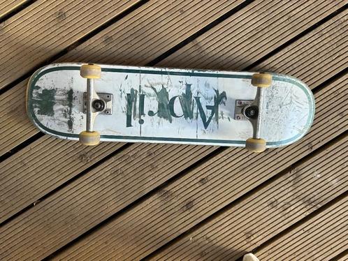 Skateboard volledige set, Sport en Fitness, Skateboarden, Zo goed als nieuw, Skateboard, Ophalen