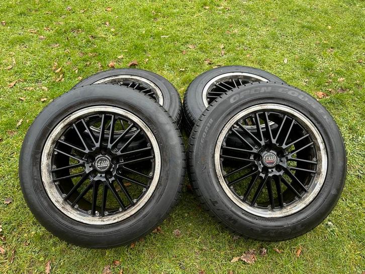 Mercedes GLC winterset + TOYO 235 60 18 sneeuwbanden, Auto-onderdelen, Banden en Velgen, Banden en Velgen, Winterbanden, 18 inch