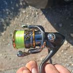 Shimano twinpower 2500fd in topstaat, Watersport en Boten, Ophalen of Verzenden, Zo goed als nieuw, Molen