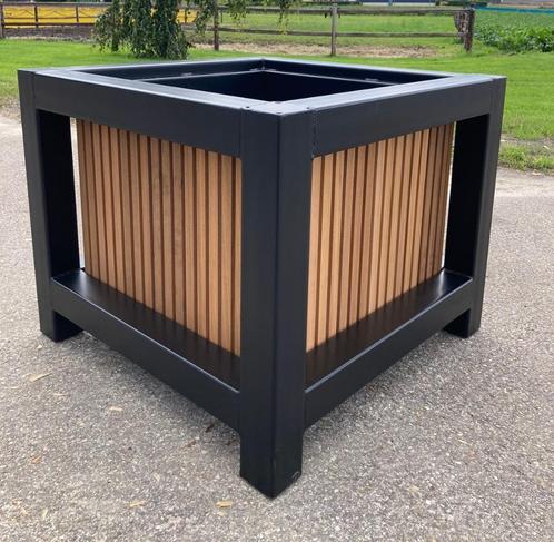 Bull Equipment Bloembakken, plantenbakken, Tuin en Terras, Bloembakken en Plantenbakken, Nieuw, Metaal, Binnen, Balkon, Tuin, 60 cm of meer