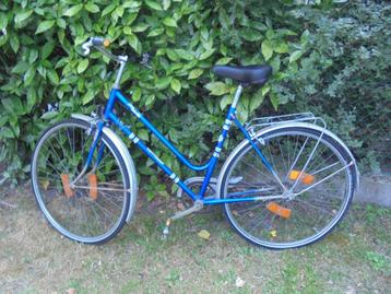 damesfiets beschikbaar voor biedingen