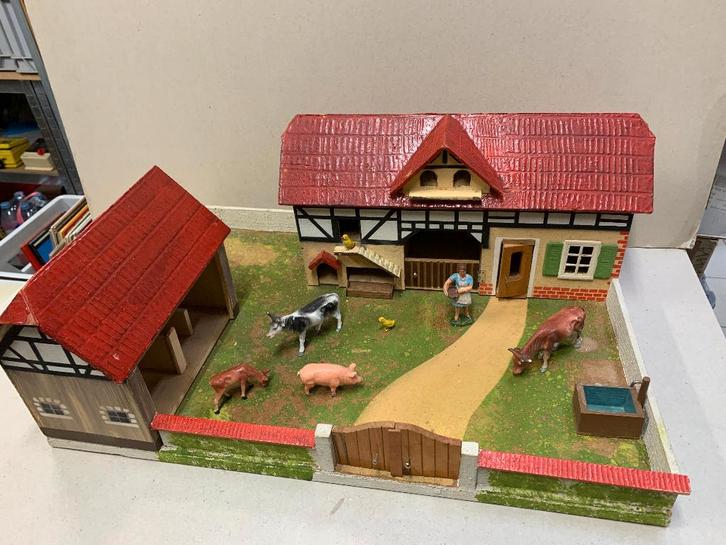Superbe ancienne ferme en bois avec figurines Durso., Antiquités & Art, Antiquités | Jouets, Enlèvement