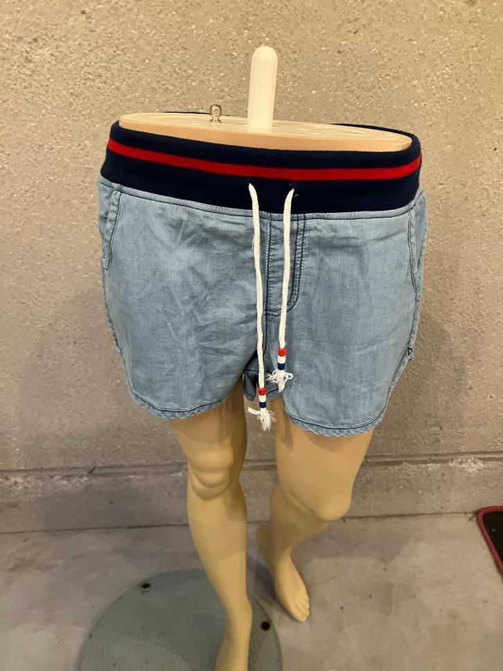 koala bay xl, Kleding | Dames, Broeken en Pantalons, Zo goed als nieuw, Maat 42/44 (L), Blauw, Kort, Ophalen of Verzenden