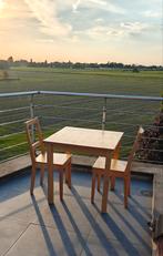 Tafel IKEA 74x74 cm
Inclusief 2 bijpassende stoelen, 50 à 100 cm, Jusqu'à deux personnes, Enlèvement, 50 à 100 cm