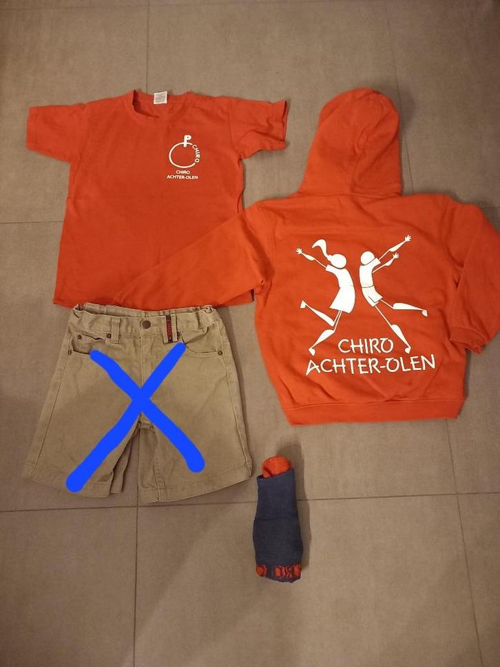 chiro kledij Achter- Olen: trui, t shirt en sokken, Kinderen en Baby's, Kinderkleding | Kinder-kledingpakketten, Gebruikt, Maat 128