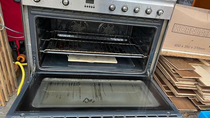 Smeg 90 cm gasfornuis met heteluchtoven,5 pits – RVS, werkt, Elektronische apparatuur, Fornuizen, Gebruikt, Vrijstaand, Gas, 5 kookzones of meer