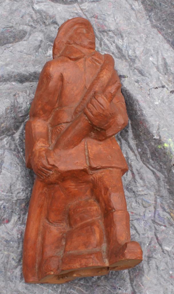 Jos De Decker (1912-2000): Brandweerman (31 cm), Antiek en Kunst, Kunst | Beelden en Houtsnijwerken, Ophalen of Verzenden