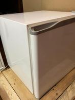 minikoelkast, Elektronische apparatuur, Koelkasten en IJskasten, Ophalen, Minder dan 85 cm, Minder dan 75 liter, 45 tot 60 cm