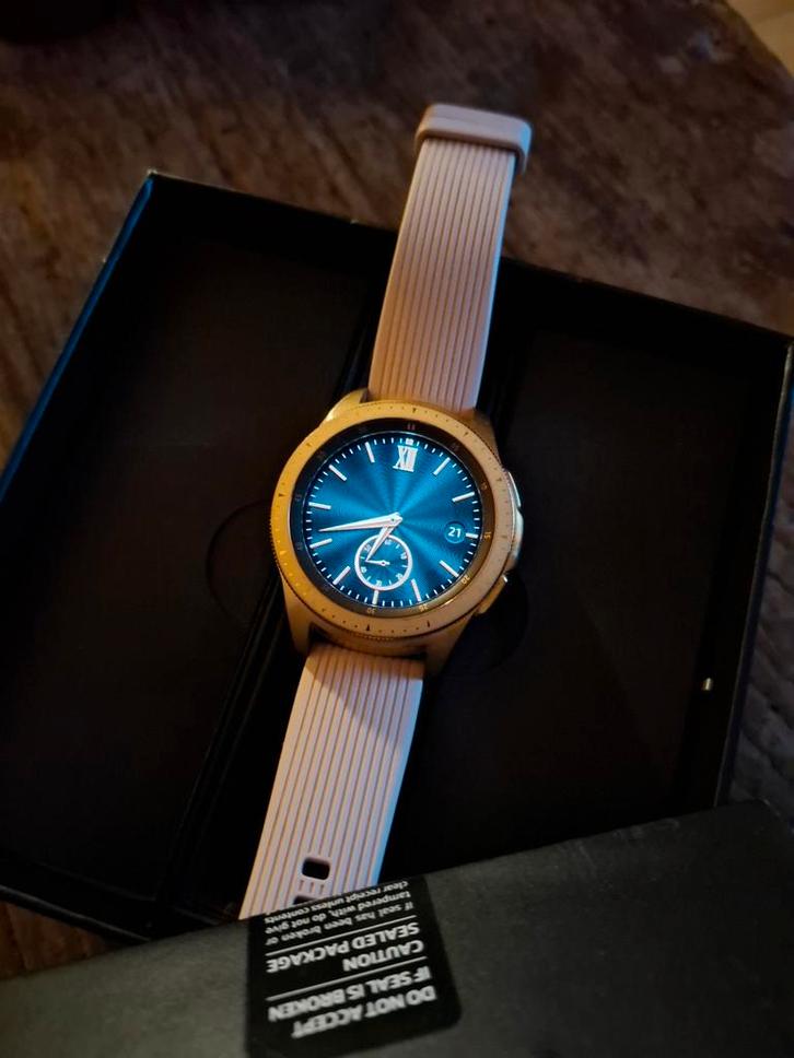 Samsung galaxy smartwatch s4, Handtassen en Accessoires, Smartwatches, Zwart, GPS, Ophalen of Verzenden