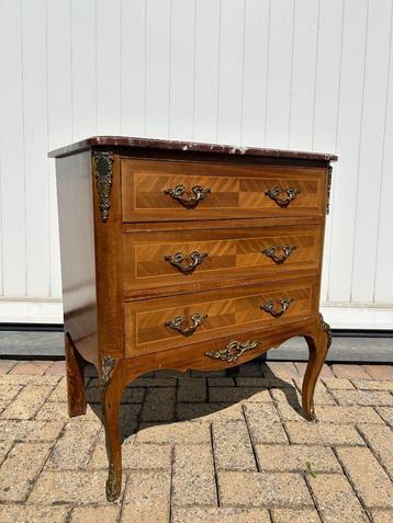 Inlegwerk dressoir in TRANSITION-stijl beschikbaar voor biedingen