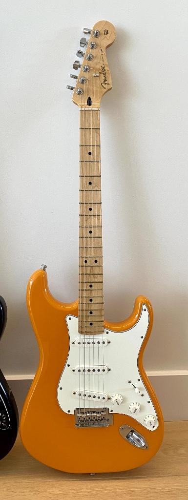 Fender Stratocaster Player - Fender draagtas en gitaarriem, Muziek en Instrumenten, Snaarinstrumenten | Gitaren | Elektrisch, Zo goed als nieuw