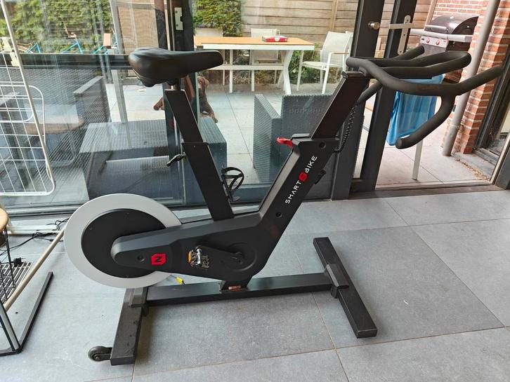Knappe spinningfiets/smartbike, Sport en Fitness, Fitnessapparatuur, Spinningfiets, Ophalen