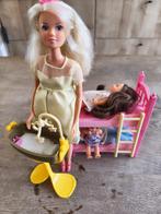 Steffi baby's, bedje en wiegje, Kinderen en Baby's, Speelgoed | Poppen, Ophalen, Gebruikt, Barbie