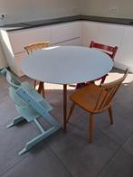 Witte ronde tafel met eiken poten, Huis en Inrichting, Ophalen, Gebruikt, Modern, Vier personen