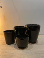 Set van 4 diverse zwarte bloempotten, Ophalen, Zo goed als nieuw