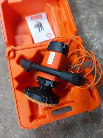 Spit SG125E Betonschuurmachine 125 mm

Deze handige machine  beschikbaar voor biedingen