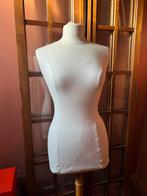 Paspop op houten voet, Ophalen, Gebruikt, Paspop