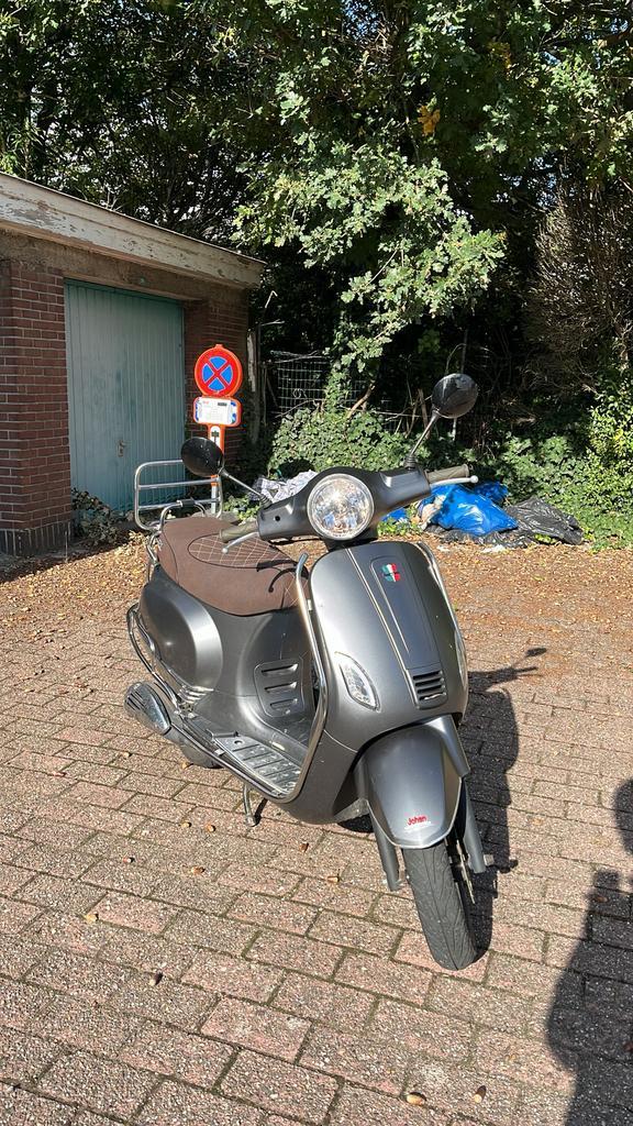 GTS Toscana Dynamic 2021, Fietsen en Brommers, Snorfietsen en Snorscooters, Gebruikt, Overige merken, Benzine, Ophalen