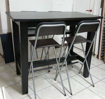 Stornas Ikea houten hoge tafel met 4 Franklin-stoelen beschikbaar voor biedingen