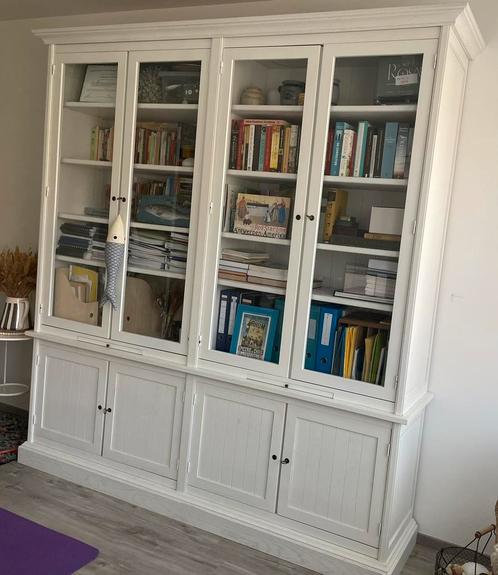 Witte buffetkast hout, Huis en Inrichting, Kasten | Buffetkasten, Zo goed als nieuw, 200 cm of meer, 200 cm of meer, 25 tot 50 cm