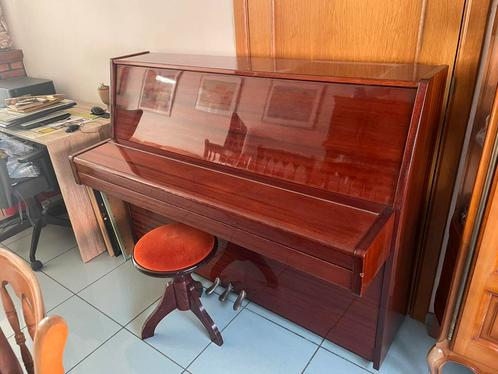 Piano Droit Bachfeld en acajou, Muziek en Instrumenten, Piano's, Gebruikt, Piano, Bruin, Hoogglans, Ophalen